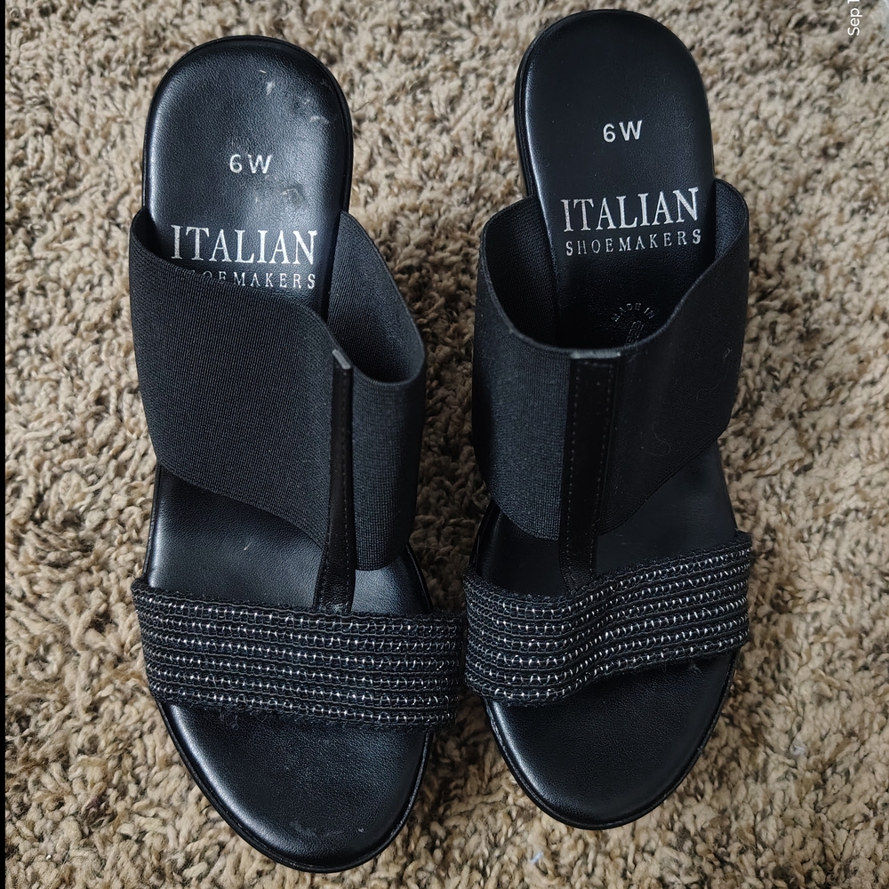 Italian Shoemakers: Elegant Black Wedges